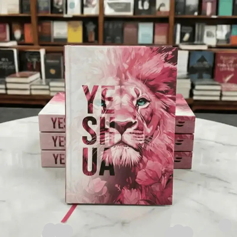 Bíblia Sagrada Feminina Letra Gigante Leão Yeshua Rosa Capa Dura Com Harpa e Índices Frente