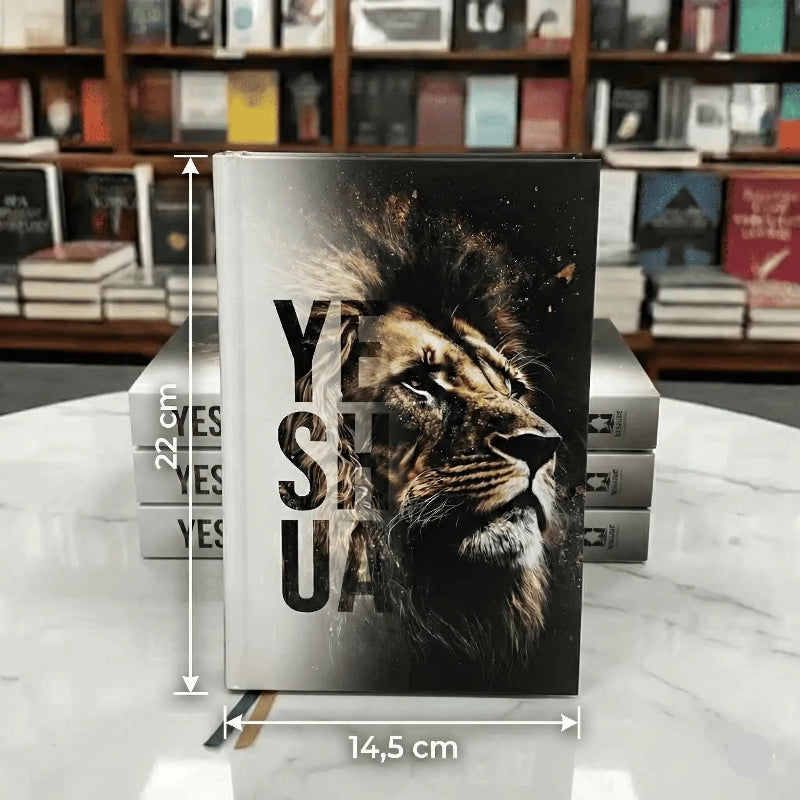 Bíblia Sagrada Leão Yeshua Jesus Branco Com Harpa e Índice Medidas